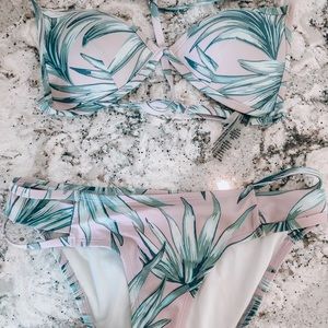 VS pink bikini || Size small